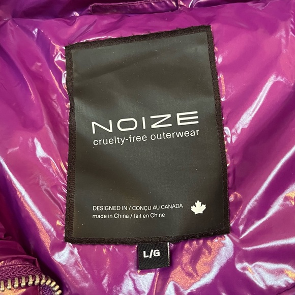End of Winter Clearance! NOIZE Goldie Short Puffer Jacket in Grape L - Picture 4 of 8